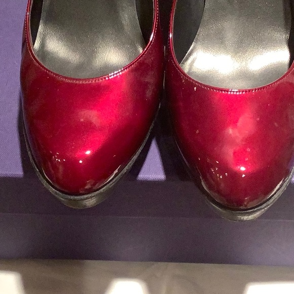 Stuart Weitzman Dark Red Heels With Box - Picture 2 of 8